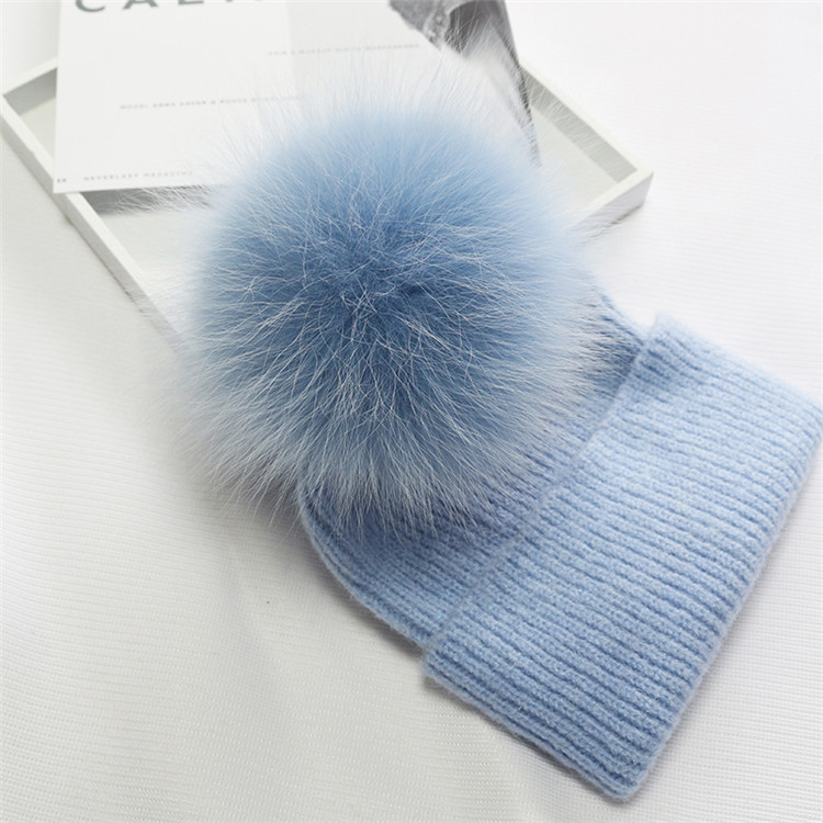 Wholesale-Womans-Winter-Crochet-Knit-Hat-Hairy (1).jpg