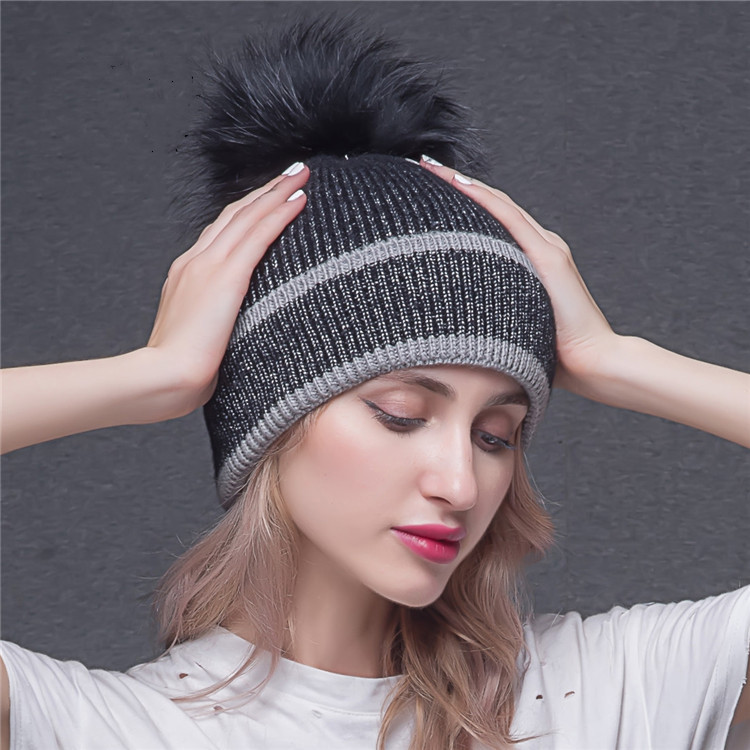 Acrylic-Winter-Ladies-s-Head-Cap-Thickening (5).jpg