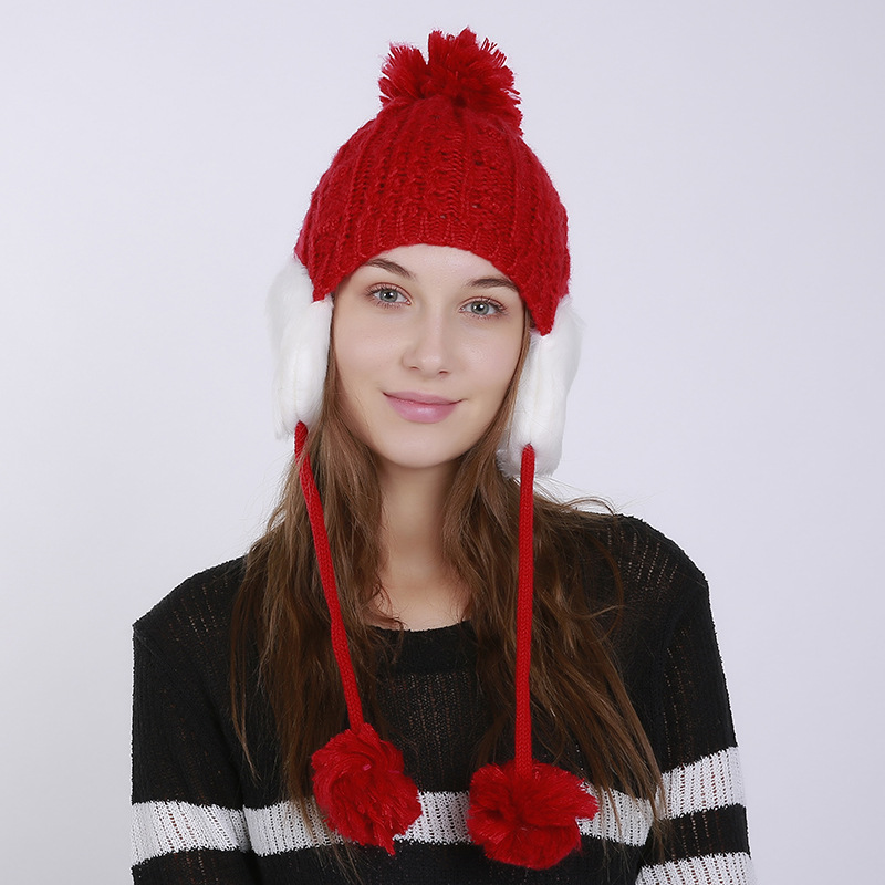 Autumn-and-winter-knitted-warm-hats-Hand (1).jpg