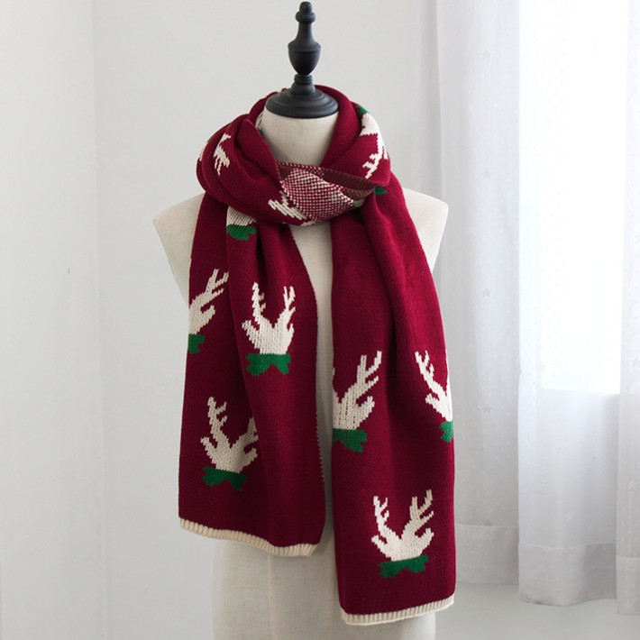 Christmas-Knitted-Scarf-Fashion.jpg